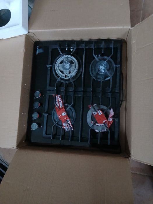 Газова варочна поверхня Hansa