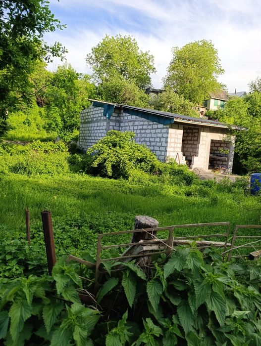 Продам не добудований будинок!