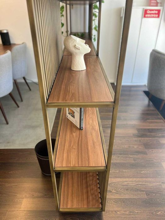 Estante de ferro medidas: 270cm 35cm 230cm