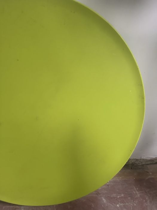 Stolik okragly plus krzesrlka 3 sztuki