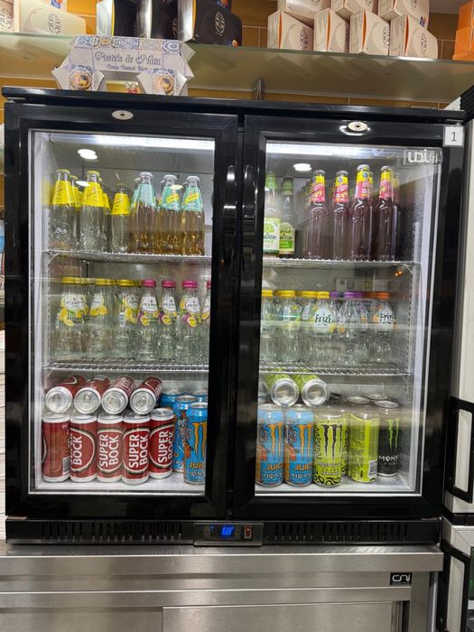 Expositor Frigorifico Bebidas - Udifri - 210L