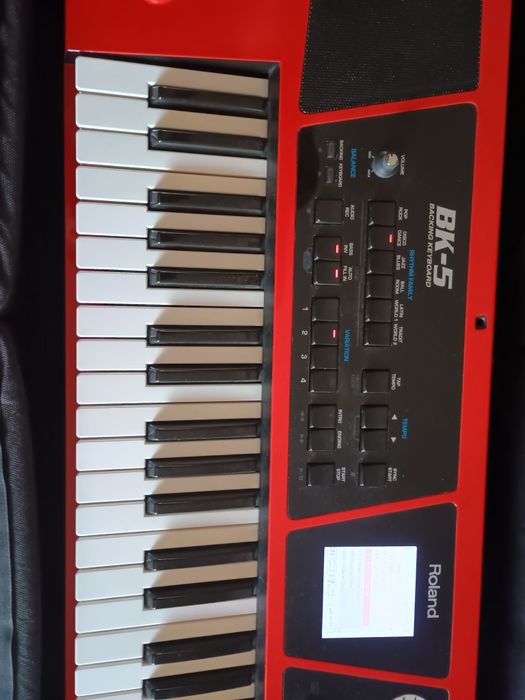 Keyboard Roland bk5