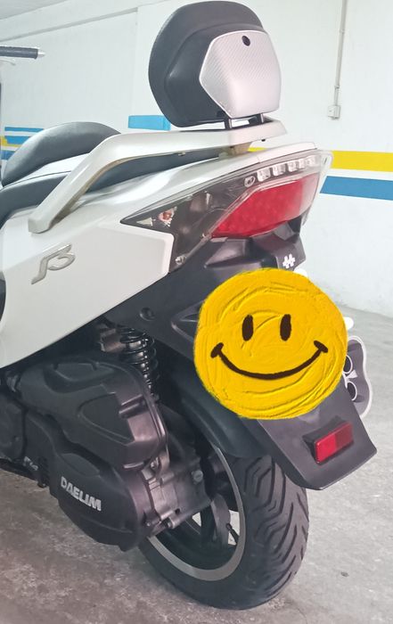 Daelim s3 com vários extras