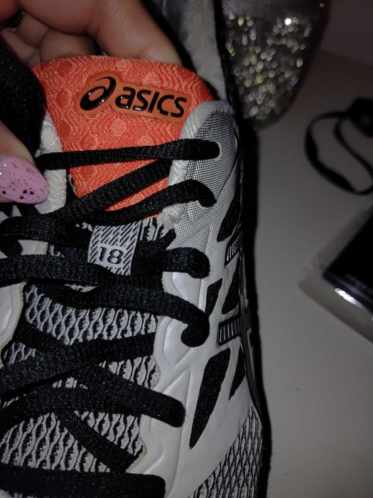 Asics 44 gel buty