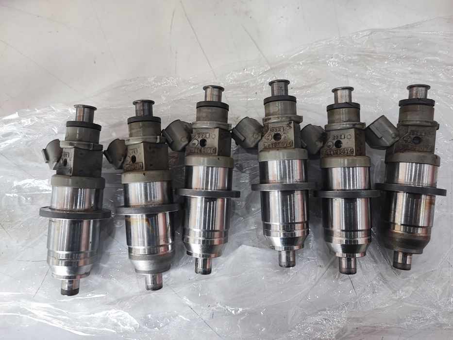 Топливная форсунка Mitsubishi 3.5 GDI E7T05074