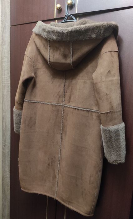 Дублёнка натуральная, двухсторонняя.Как новая.Производство Азия
