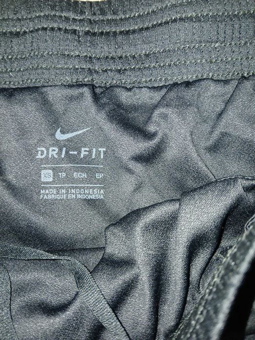 Spodenki sportowe Nike XS nowe