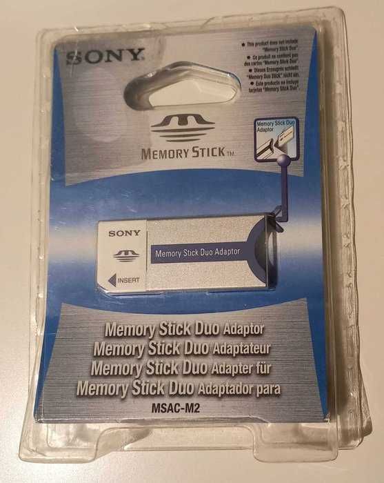 SONY Memory Stick Duo Adaptor para cartões de memória.