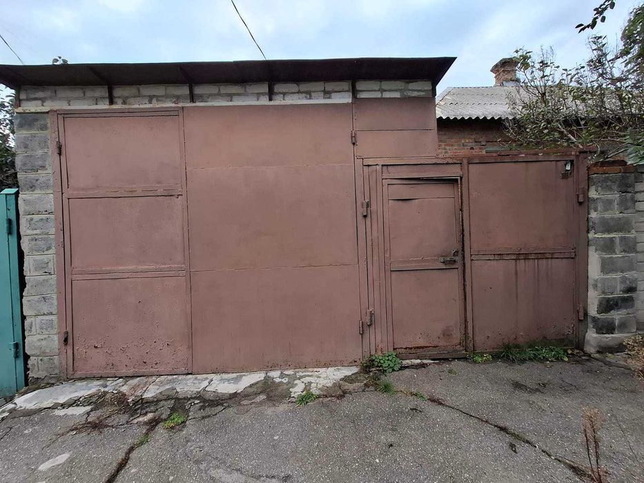 Продам 1/2 дома на Салтовке