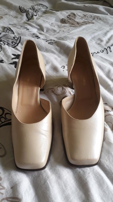 Buty CARINA e GIORGIO Wloskie skorzane na obcasie rozm. 36 1/2