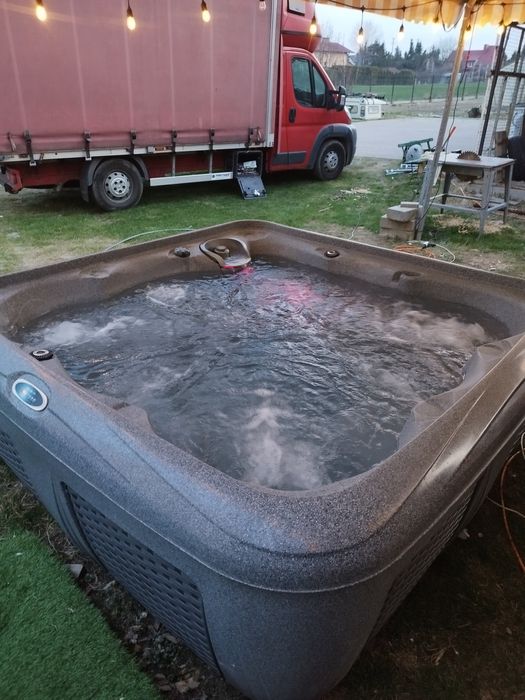 Jacuzzi ogrodowe 6osobowe