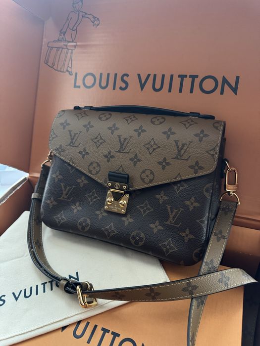 Сумка louis vuitton pochette métis reverse