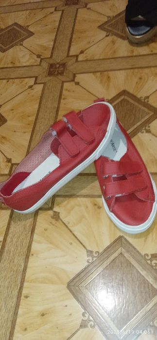 Мокасини червоного кольору - 37р.