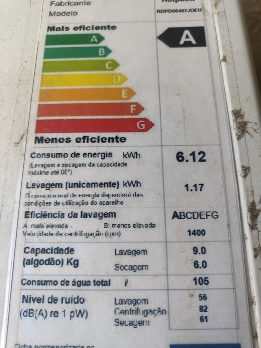 Máquina de lavar e secar roupa