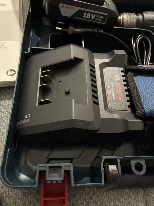 Bosch wkretarka GSR 18V-50 nowa bateria,ladowarka, akcesoria, walizka