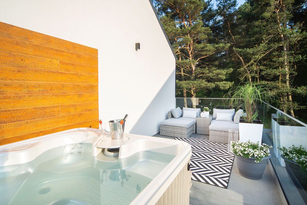 Domki nad morzem pod lasem prywatne JACUZZI SAUNA