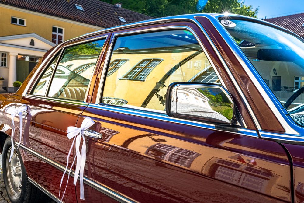 Klasyczny Mercedes S-Class z lat 70 do wynajęcia na ślub i inne okazje