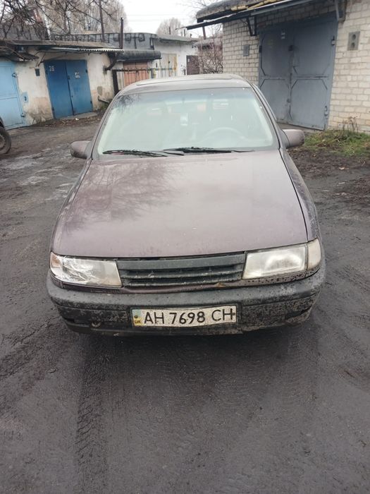 Продам опель вектра на полнлм ходу сел поехал требуются мелкие Сварочние работи торг бензин