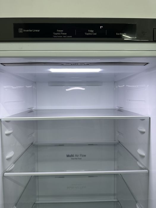 Холодильник Lg GBP62DSNCC 384л 2м / бу техніка з німеччини