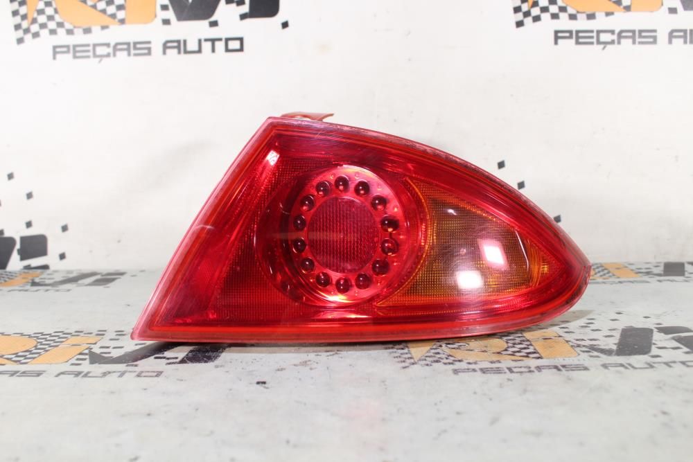 Farolim direito SEAT Leon (1P1)