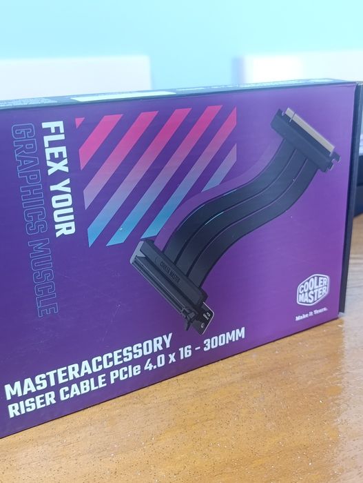 Cabo Riser PCIe 4.0 preto 30cm