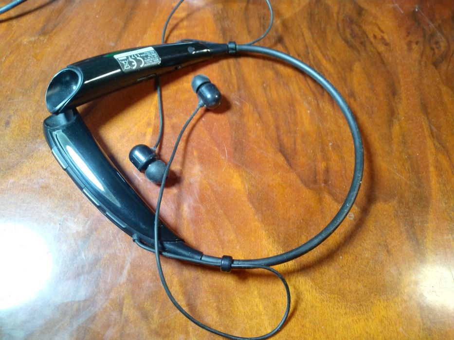 Стерео Bluetooth гарнитура LG Tone HBS-730 / 750