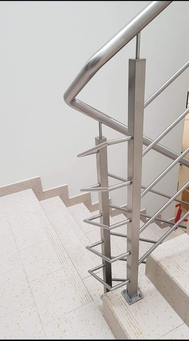 Balustrady nierdzewne