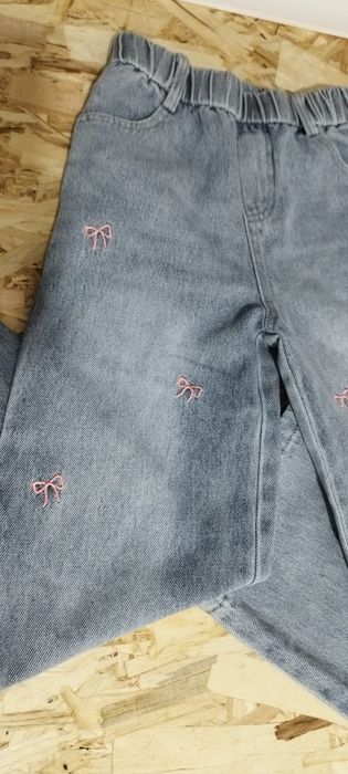 Calças novas menina