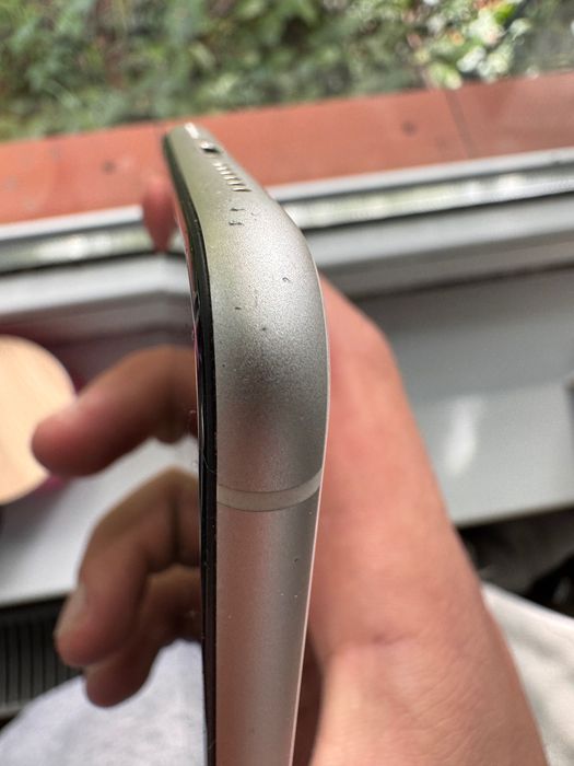 Telefon komórkowy