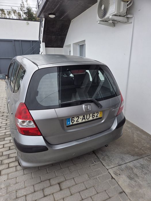 Honda jazz 2005 com 179.000km