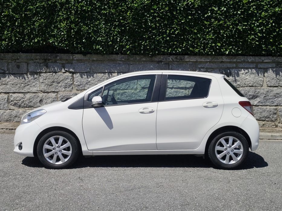 Toyota Yaris 1.4 D-4D 90 CV | 2012 | Muito Económico | Excelente Estado