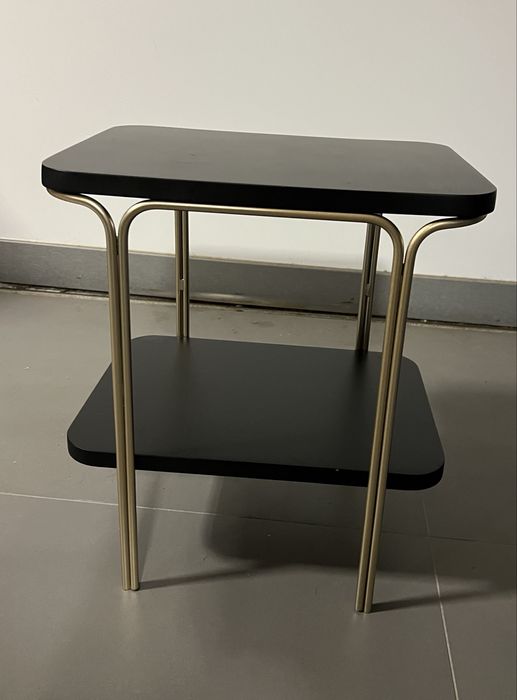 Mesa de cabeceira ou apoio
