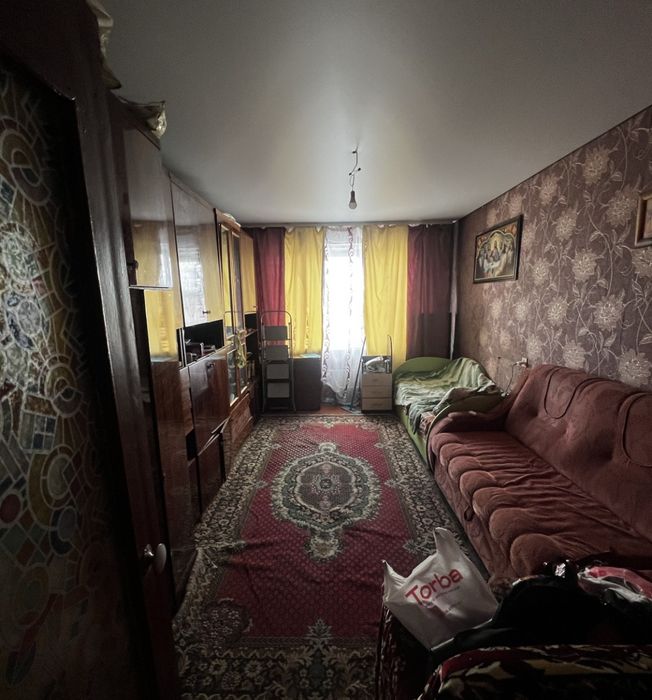 Продам 3 кімнатну квартиру по Коновальця