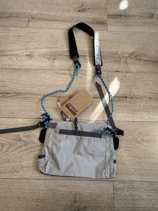 Nerka sportowa męska damska unisex jasna saszetka