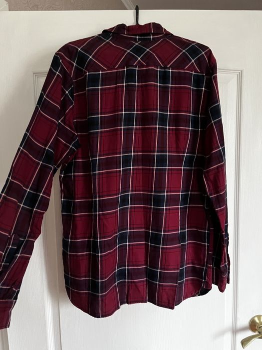 Чоловіча клітчата сорочка