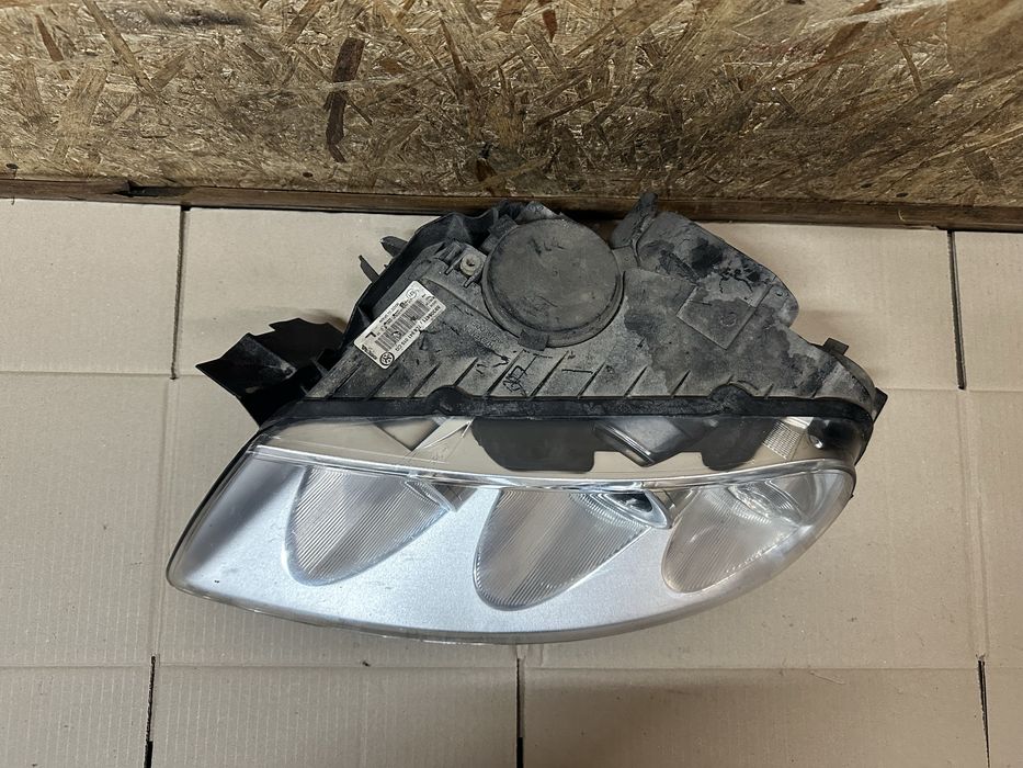Передня ліва фара VW Touareg Фольксваген Туарег 2002-2006