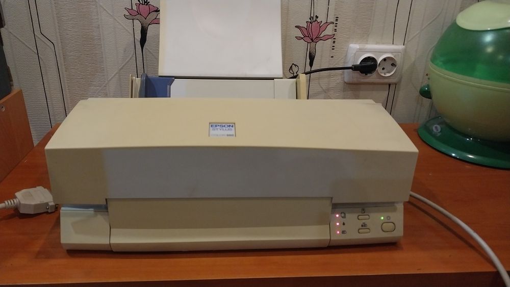 Продам рабочий Принтер Epson Stylus Color 600  в отличном состоянии  .