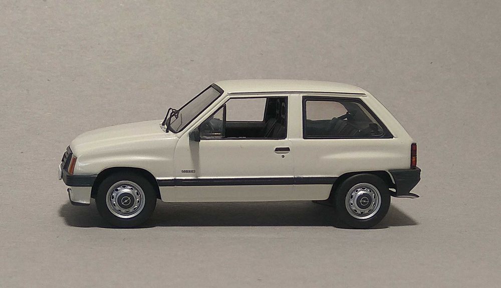 Opel Corsa А 1982-87 Schuco 1/43 модель