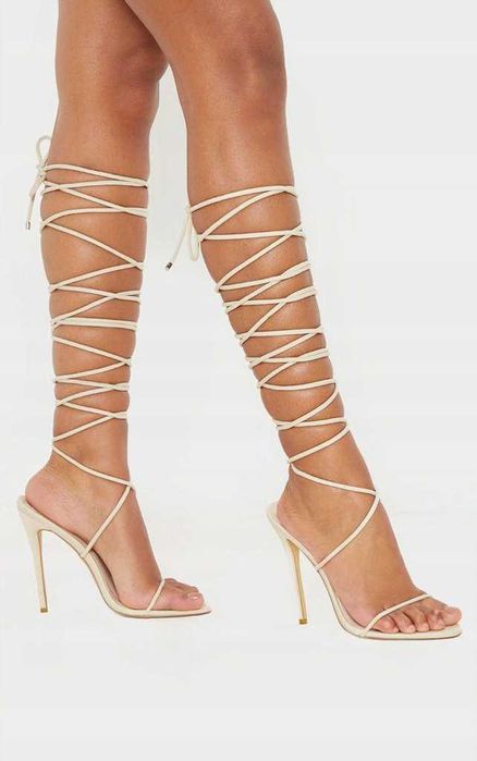 PrettyLittleThing szpilki sznurowane beżowe sandałki na szpilce 40