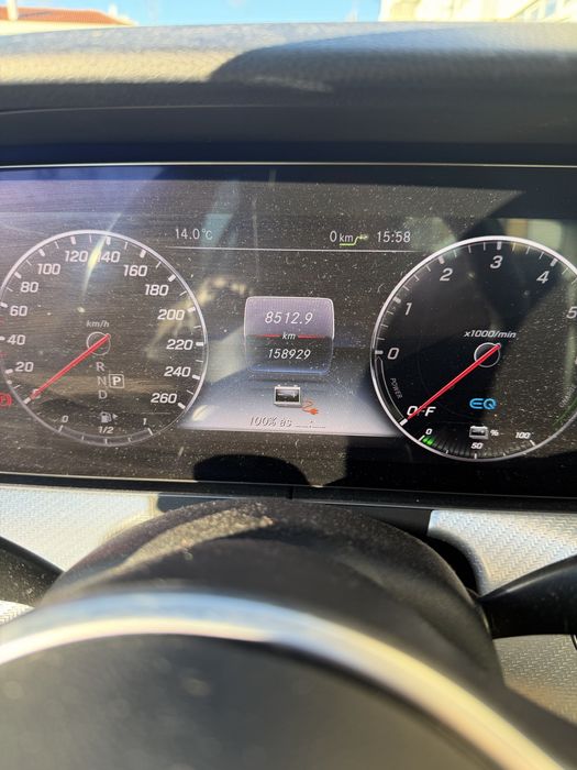 Mercedes E300de impecavel muito estimado !