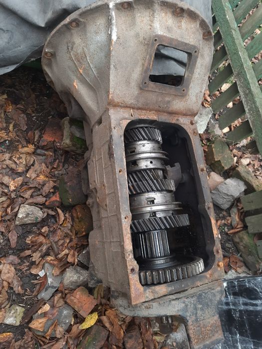 Продам кпп ямз 236