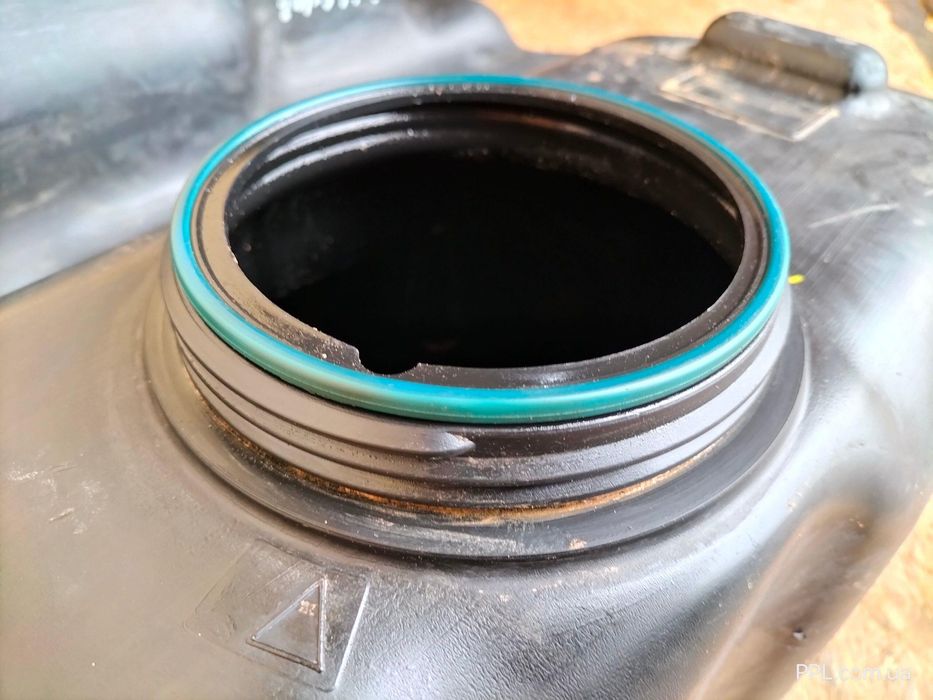 Iveco Daily VI 2014- Бак топливный 504135946