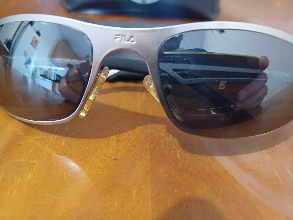 Oculos de sol fila da police antigos