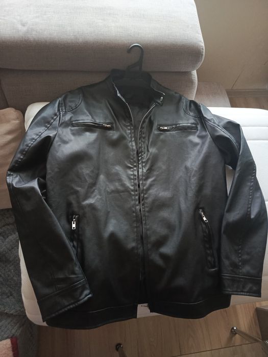Męska nowa czarna kurtka stójka typu motocyklowego/size XL/skóra eco