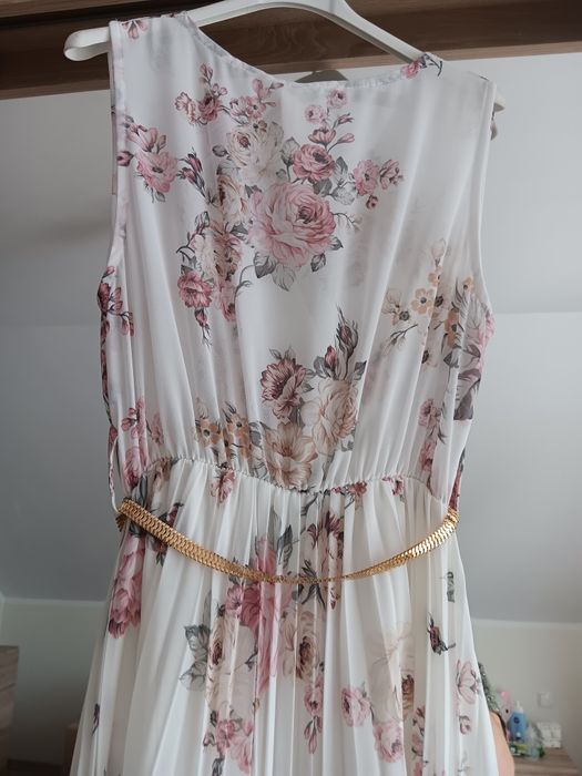 Nowa sukienka S/M elegancka