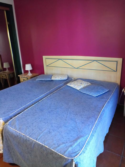 T2 C/Piscina, em zona nobre de Monte Gordo, abril e maio.