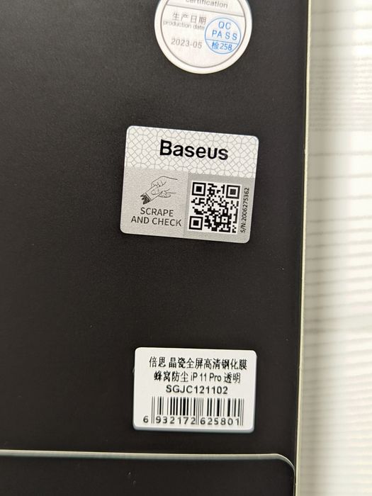 Apple iPhone 11 Pro. Baseus 2 захисних скла із сіточкою для динаміка
