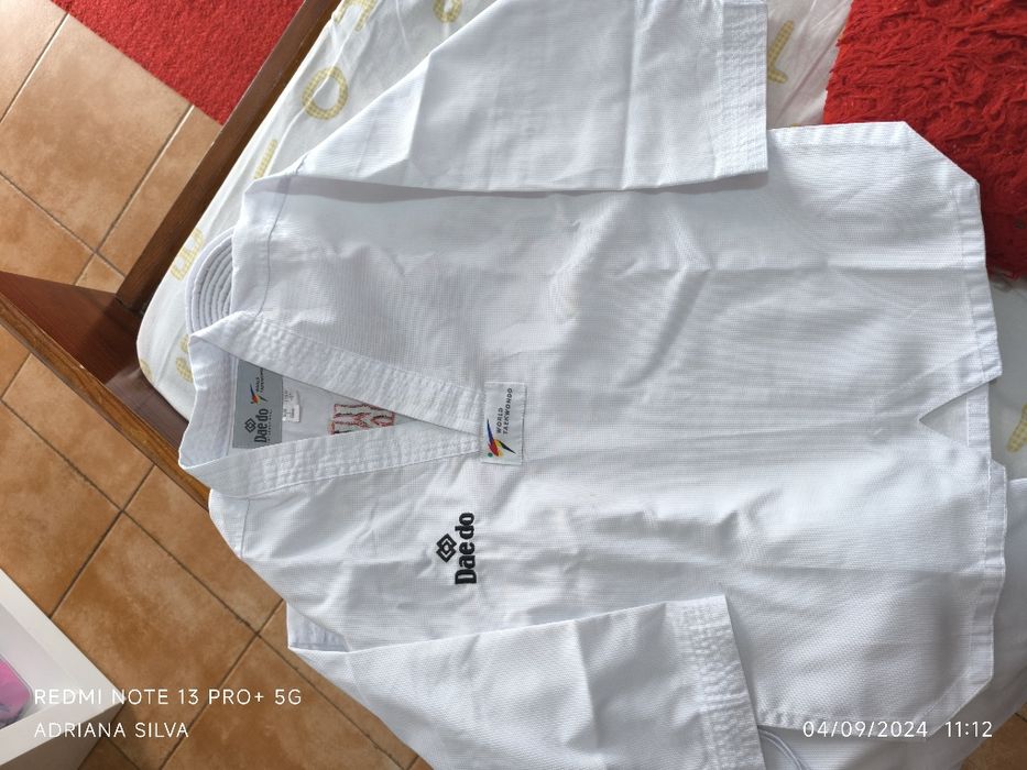 Kimono para Taekwondo semi novo