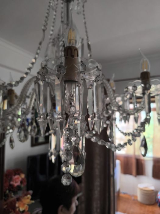 Candeeiro de teto em cristal – clássico, completo e em ótimo estado
