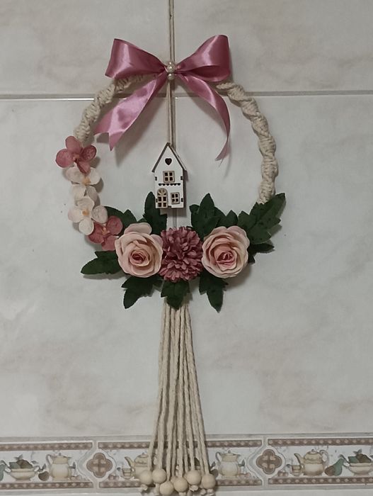 Coroas de flores para a porta